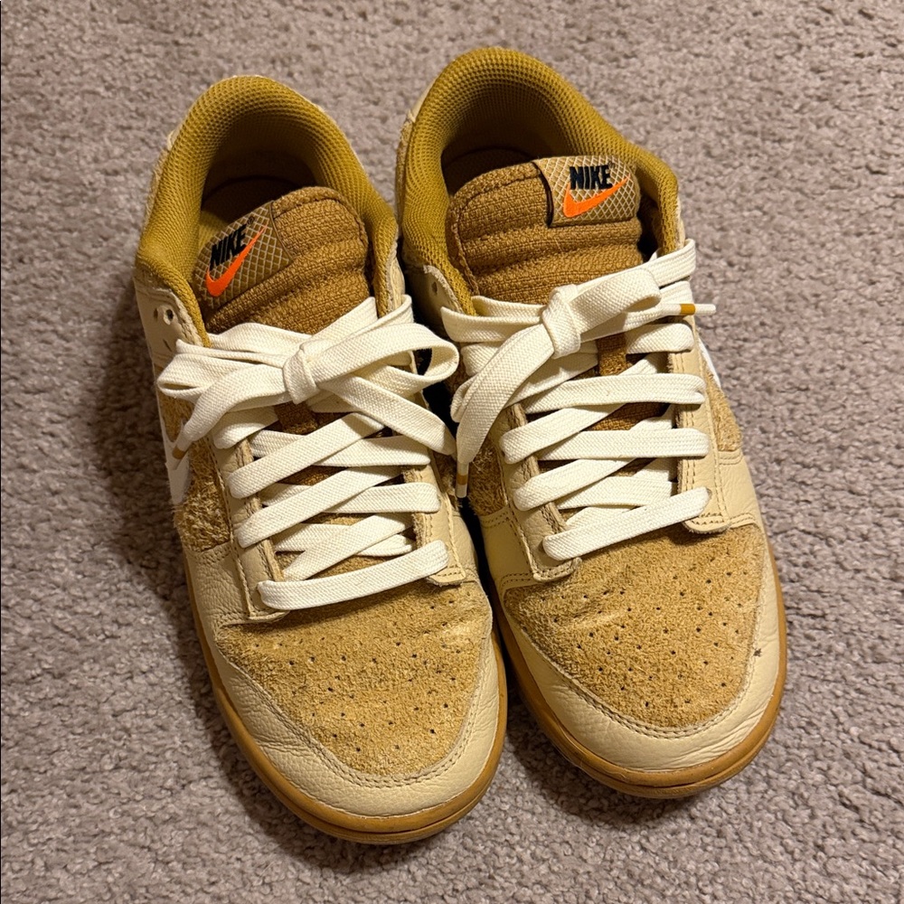 Nike Dunk Low Size 7.5 Mens